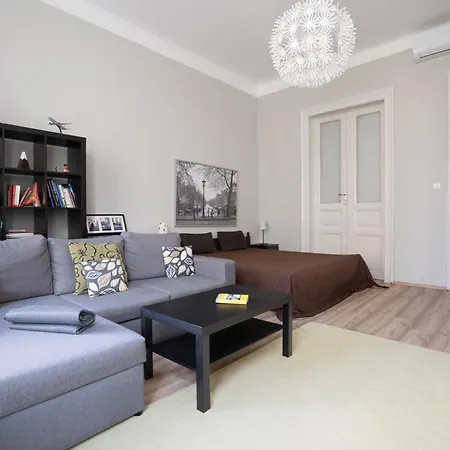 Bpr Castle Hill Apartment With Garden Budapeszt Zewnętrze zdjęcie