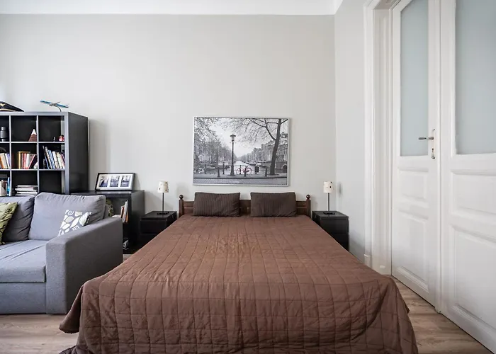 Bpr Castle Hill Apartment With Garden